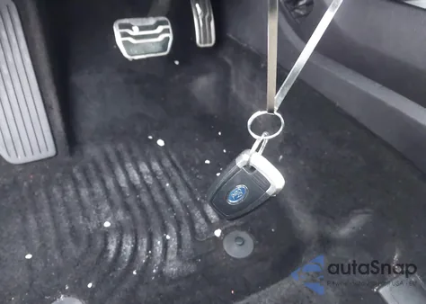 2018 Ford Fusion Hybrid Titanium z USA, uszkodzony, nr VIN 3FA6P0RU6JR219080